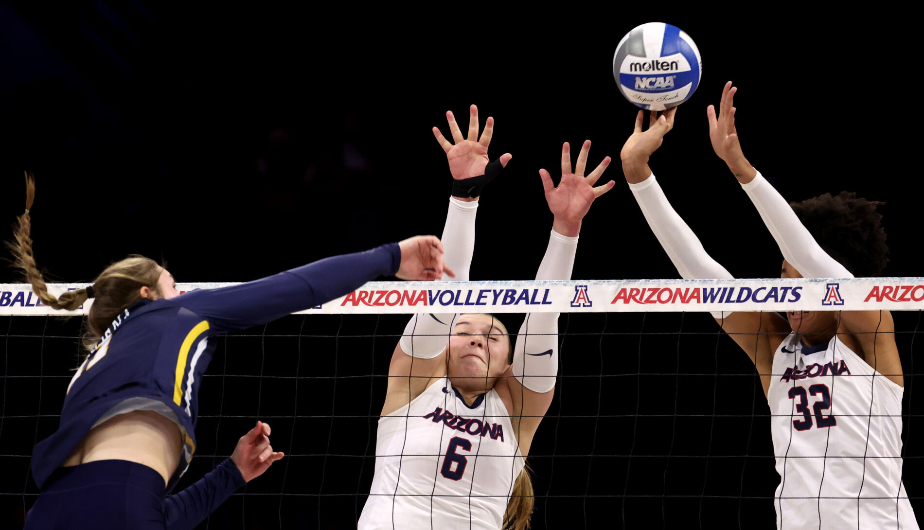 Arizona vs Northern Colorado, Fab Four NIVC